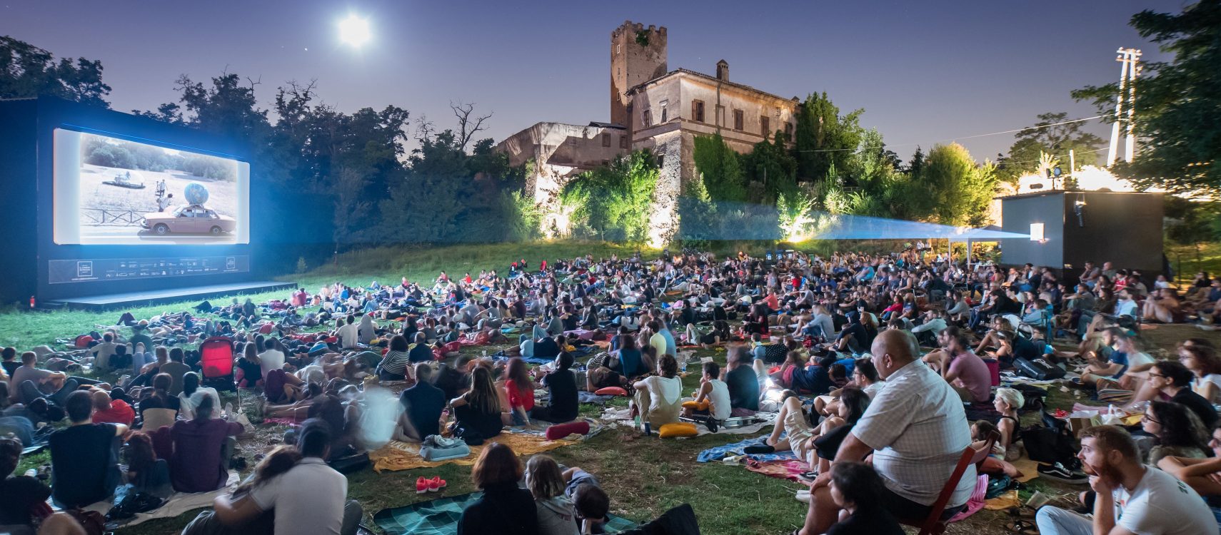 Cinema in Piazza