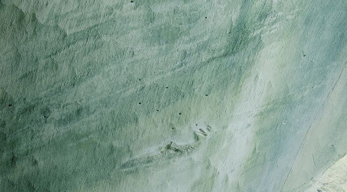 Simone Bossi in Land