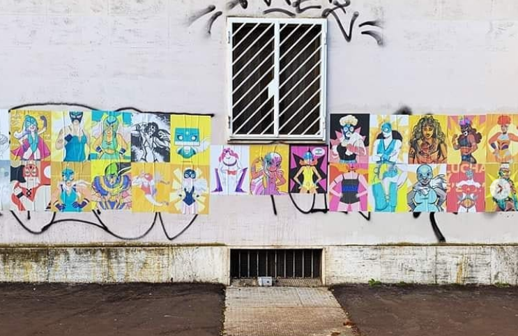 L’hashtag #drawthisinyourstyle dell'artista Rita Petruccioli ha spopolato su Instagram, permettendo di caricare disegni/opere d'arte di coloratissime combattenti messicane. E arricchendo, quindi, alcuni quartieri della Capitale.