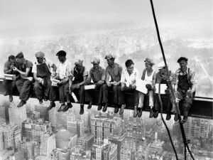 Lunch atop a Skyscraper: la vera storia del pranzo in cima a un grattacielo di New York