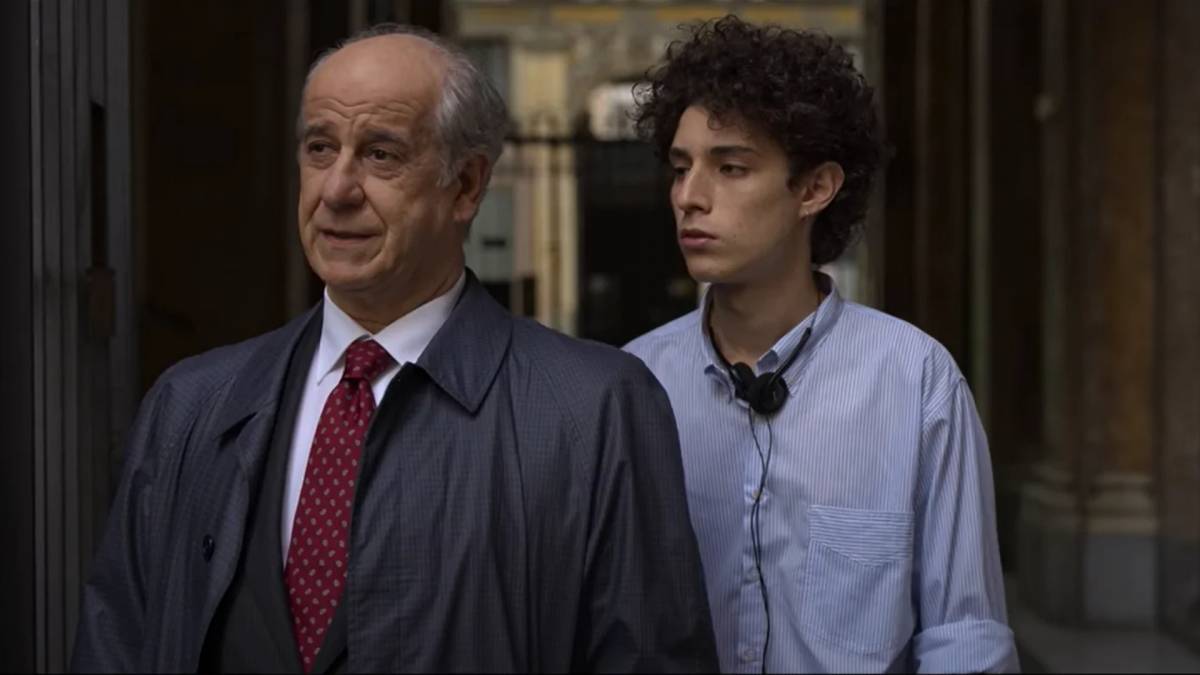 È stata la mano di Dio, il film autobiografico di Sorrentino tra drammi e sogni