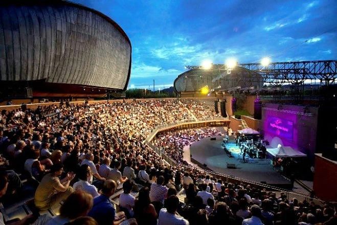 Pubblicato il bando "Estate Romana 2022. Riaccendiamo la città, insieme". Estate cavea auditorium
