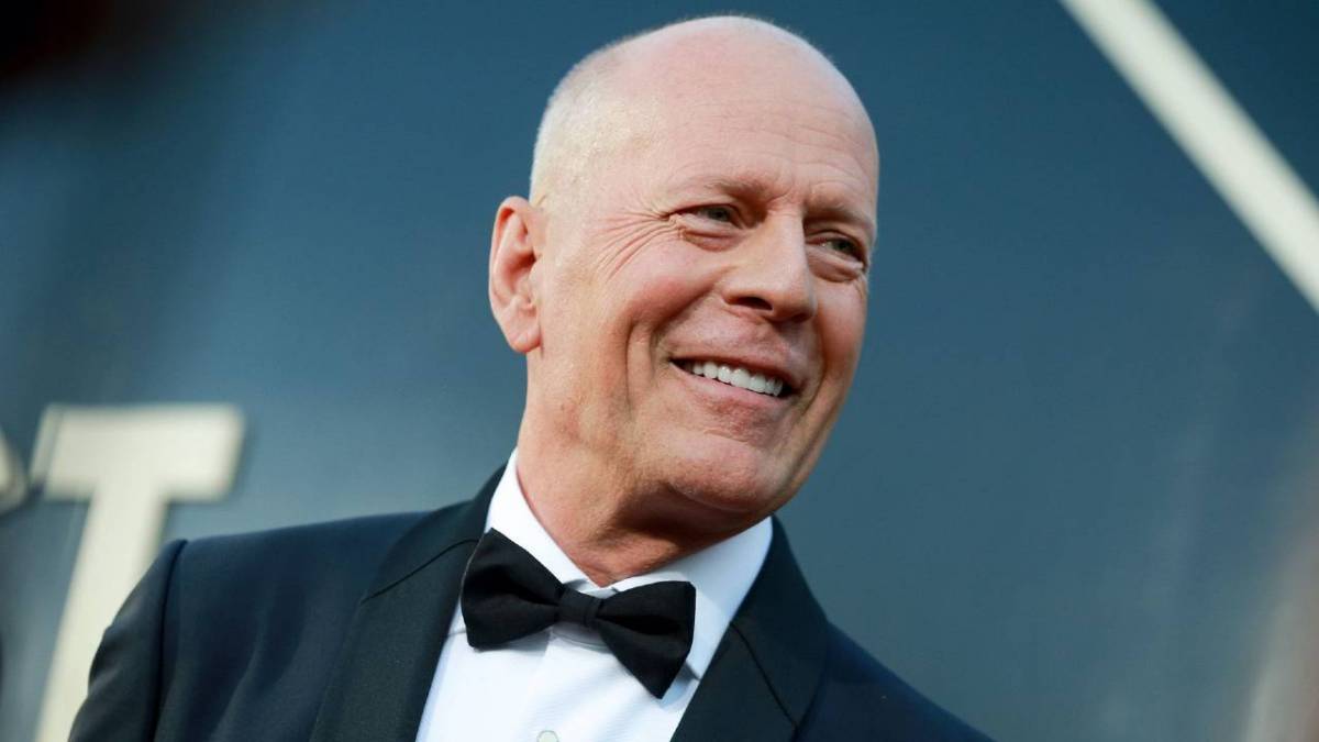 Bruce Willis si ritira dal cinema: “Gli è stata diagnosticata l’afasia”