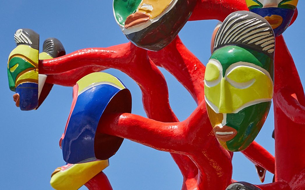 Il Brainforest di Pascale Marthine Tayou al MAXXI di Roma