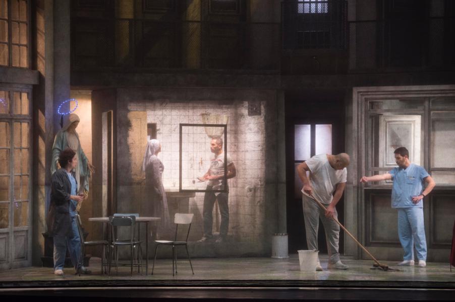 "Qualcuno volò sul nido del cuculo" di Alessandro Gassman al Teatro Sala Umberto di Roma