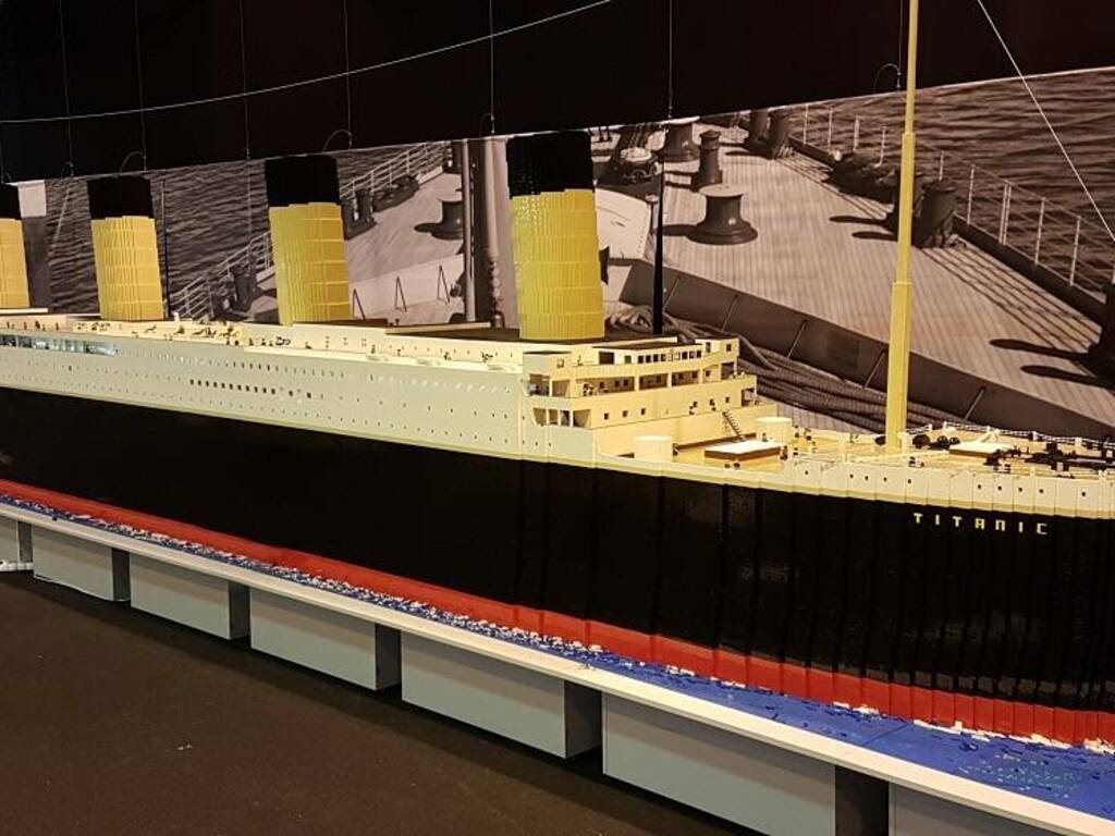 Fiumicino, al Centro Commerciale Leonardo la mostra con i mattoncini Lego più grande d’Europa