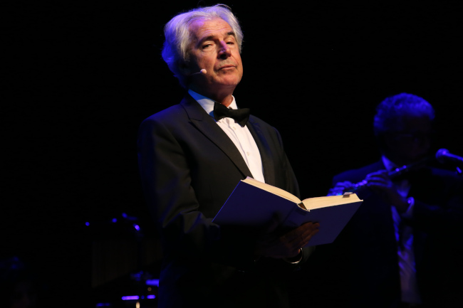 Tullio Solenghi al Teatro Parioli con “Dio è morto e neanch’io mi sento tanto bene”