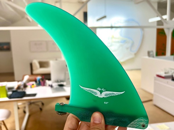 "Fins", le vele di Alex Israel alla galleria Gagosian di Roma