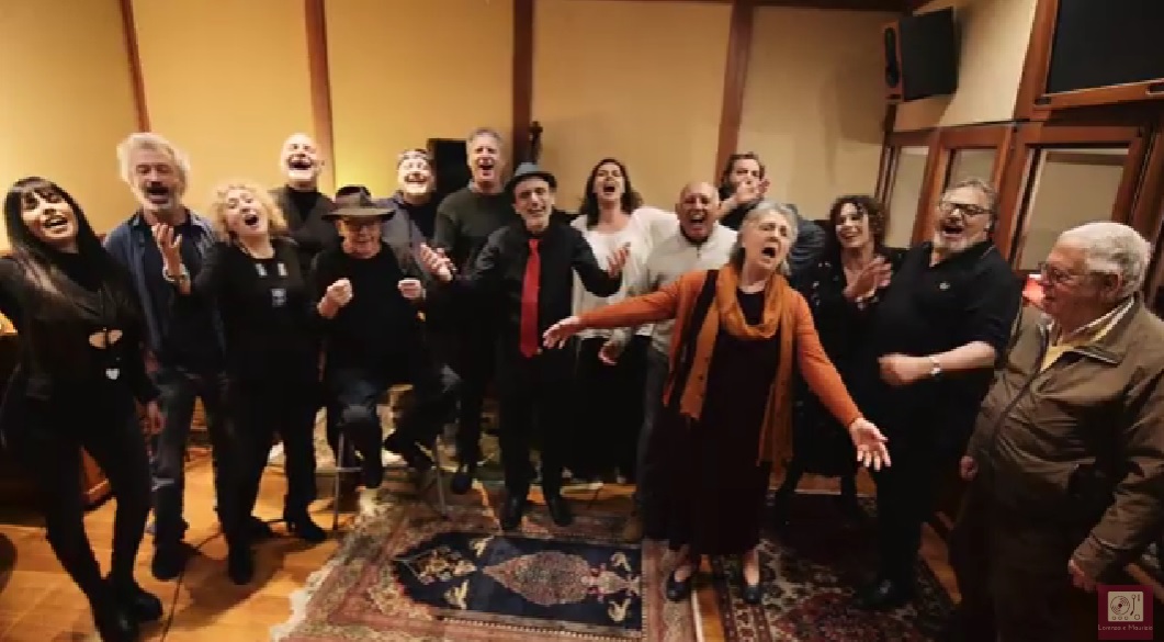 Gigi Proietti è 'L'urtimo romano': amici musicisti e attori lo ricordano con un video speciale