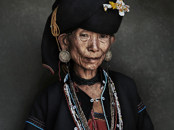 A beautiful world, gli scatti di Mario Testino a Palazzo Bonaparte