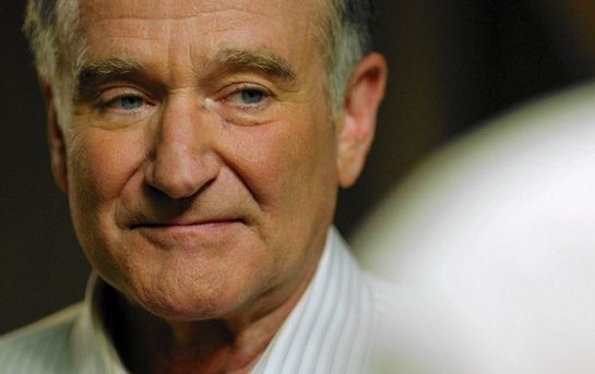 Oggi Robin Williams avrebbe compiuto 73 anni: i 5 film più belli dell’attore, da L'attimo fuggente a Mrs. Doubtfire @Uozzart