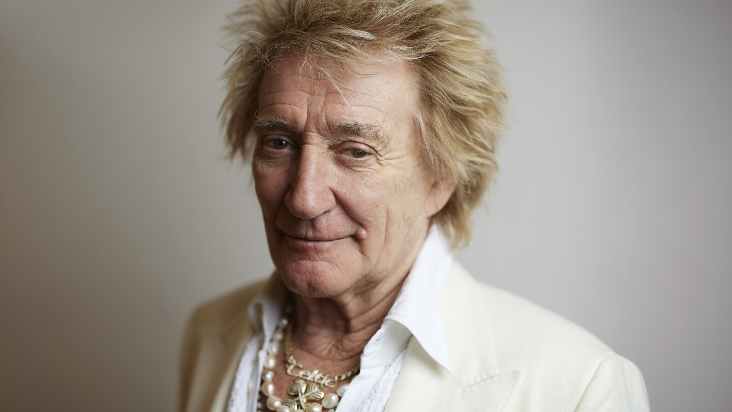 Rod Stewart compie 80 anni: 5 incredibili curiosità tra trenini e lacche