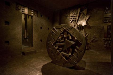 Milano riscopre il labirinto di Arnaldo Pomodoro