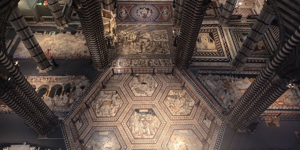 Il pavimento inclinato del Duomo di Siena