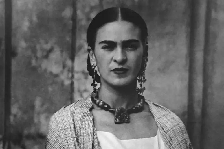 Frida Kahlo e Marilyn Monroe a Lucca: la mostra “Vite parallele” a Palazzo Guinigi
