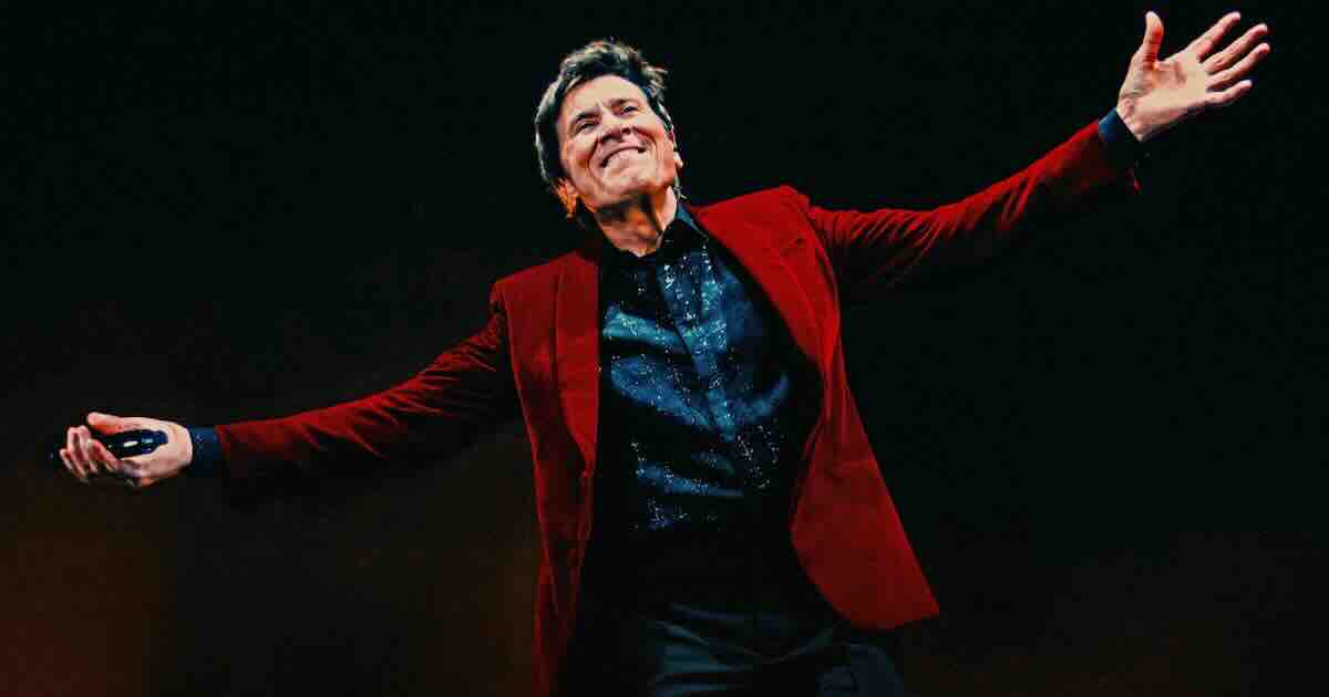 Gianni Morandi a Roma, la scaletta del concerto al Palazzo dello Sport del 21 aprile 2026