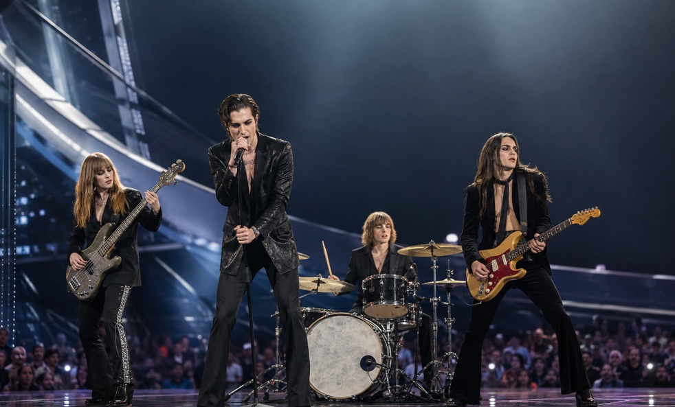 Måneskin, reunion a Sanremo 2027: Damiano, Victoria, Thomas ed Ethan tornano insieme sul palco