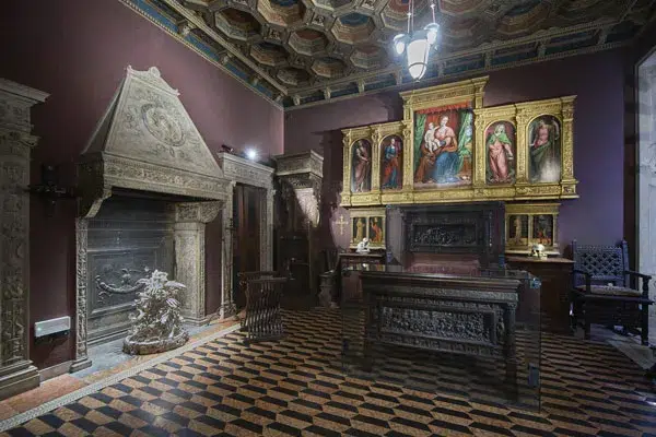 Bertozzi & Casoni al Museo Bagatti Valsecchi: la ceramica iperrealista entra nella casa museo di Milano